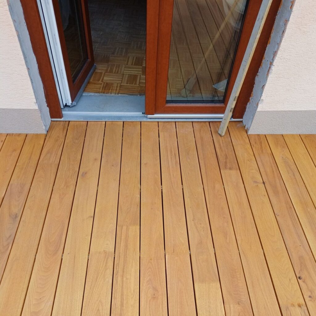 Terasa z akátového dřeva