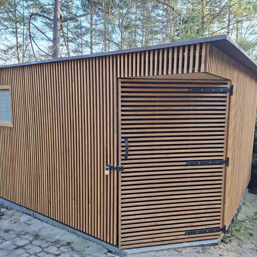 Zakázková výroba z akátového dřeva